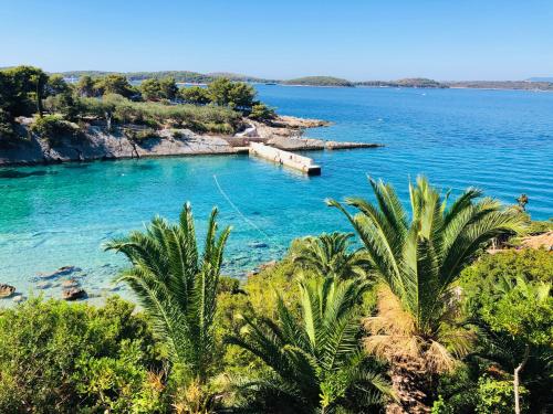Apartment Shades of Blue — 4-Star Luxury Hotel in Hvar, Croatia