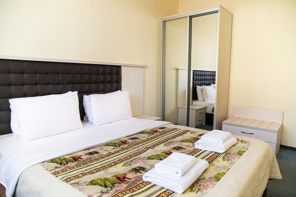 Aleks i Mari - carbon neutral hotel in Sochi