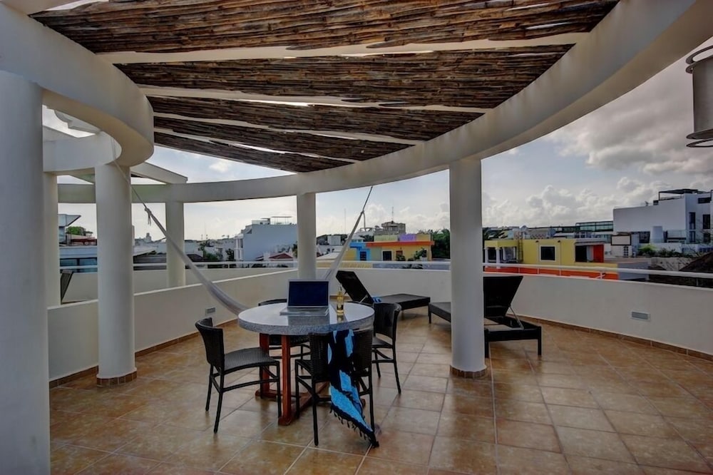 Riviera Maya Suites