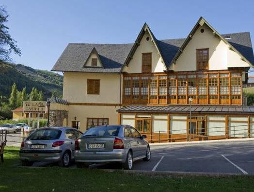 Hotel Restaurante La Casilla in Cangas Del Narcea, Spain