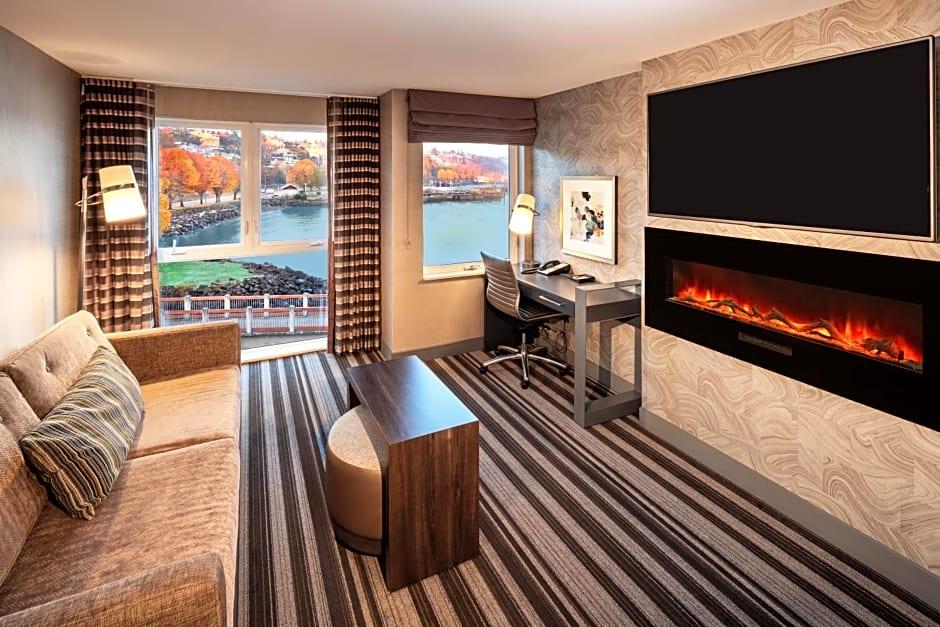 Silver Cloud Hotel Tacoma Waterfront - photo 21