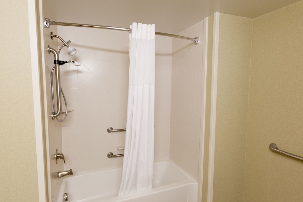 Hampton Inn & Suites Radcliff Fort Knox - photo 38