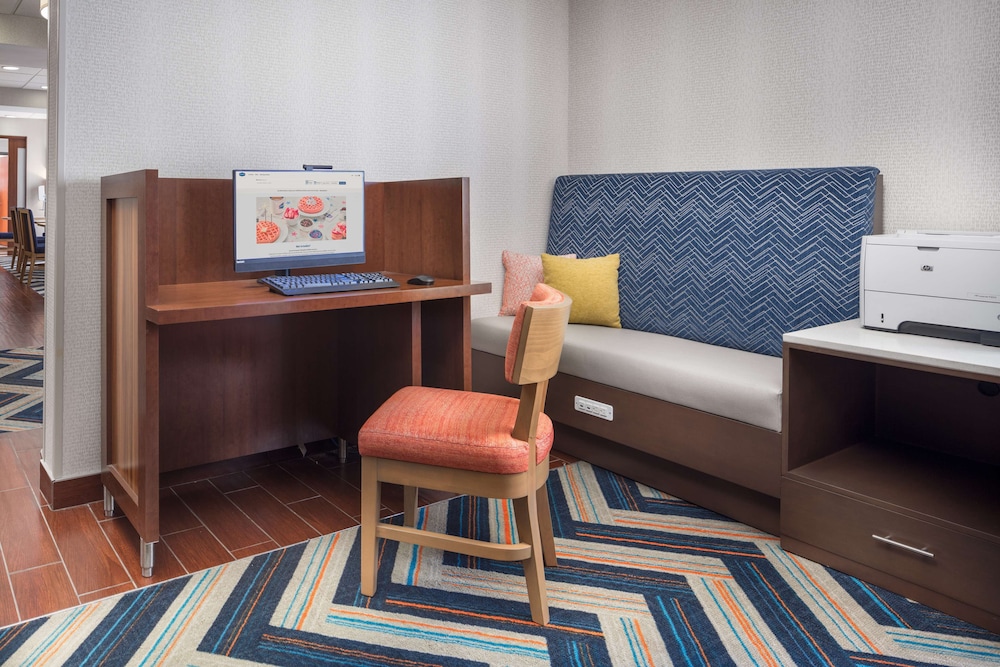 Hampton Inn Joliet Plainfield I 55 - photo 33