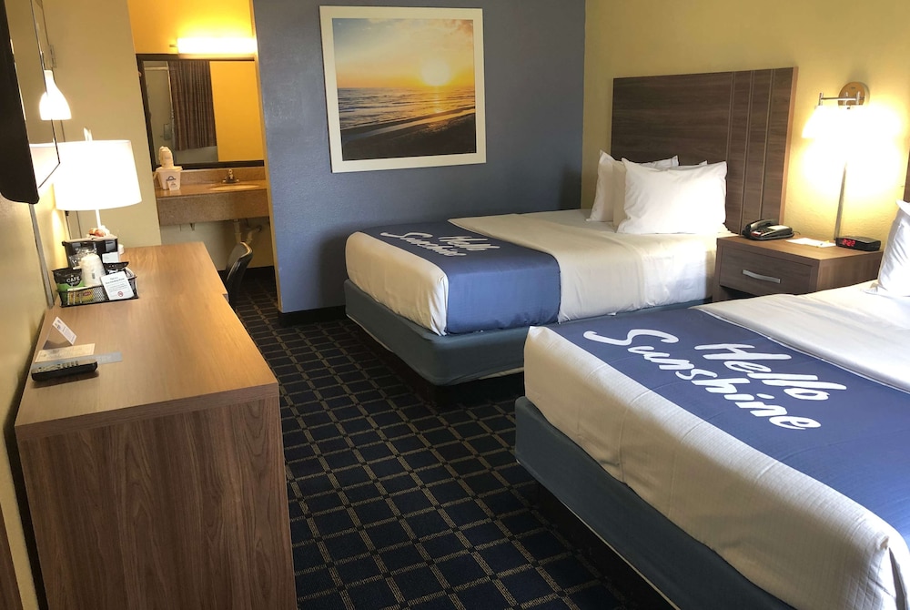 Days Inn by Wyndham York Alabama - photo 16