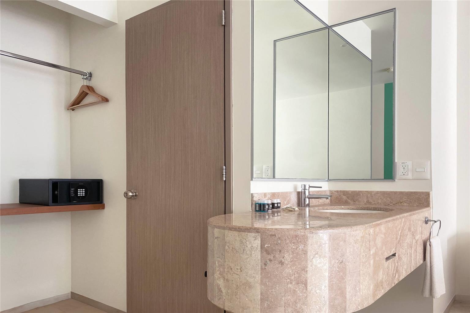 Guest room