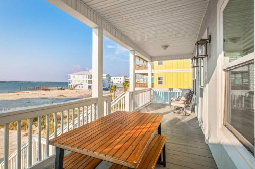 7369 Grand Navarre Blvd in Navarre, United States