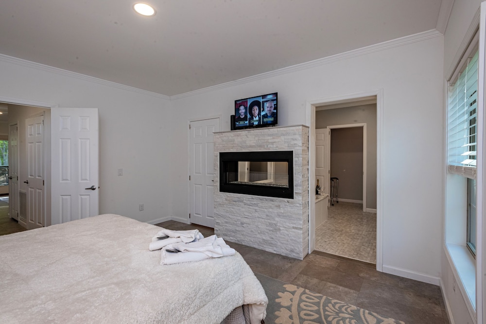 Swan Lake Resort Rentals - photo 18