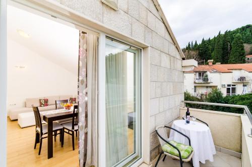 Charming apartment in Dubrovnik with sea view 45 m