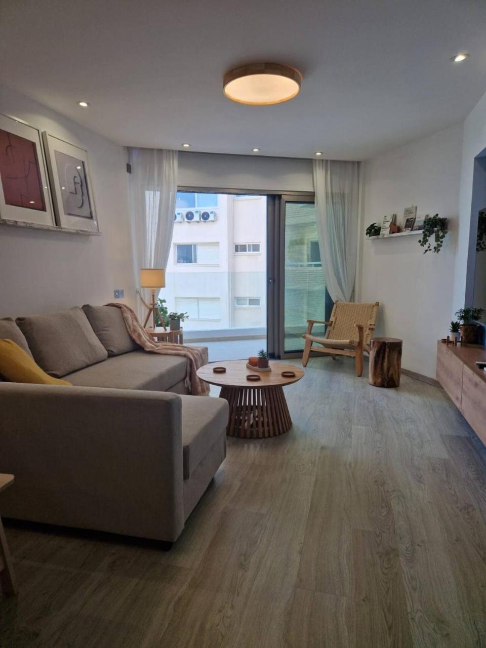 Seaview City Retreat