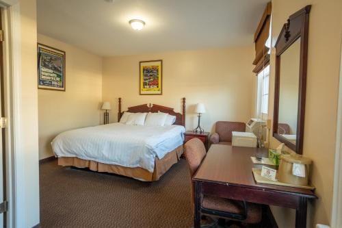 Watkins Motel - photo 2