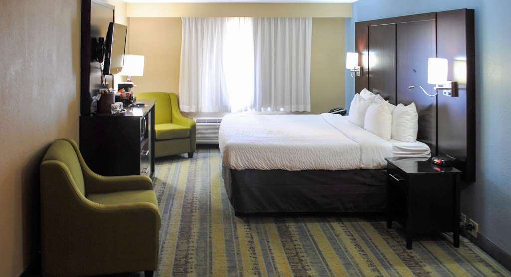 Clarion Hotel Conference Center Lexington North - photo 14