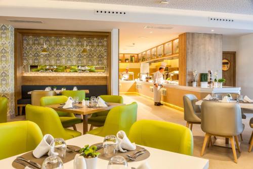 Viva Sunrise — 4-Star Luxury Hotel in Port D'alcudia, Spain