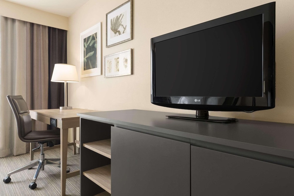 Country Inn & Suites by Radisson Milwaukee Airport WI - photo 11