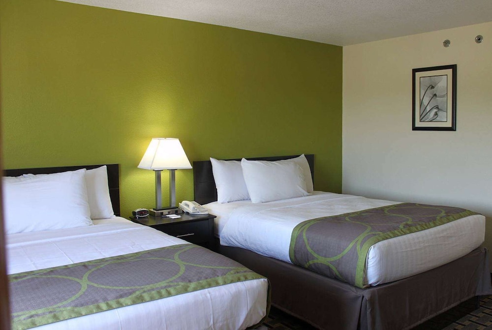 AmericInn by Wyndham West Burlington - photo 22
