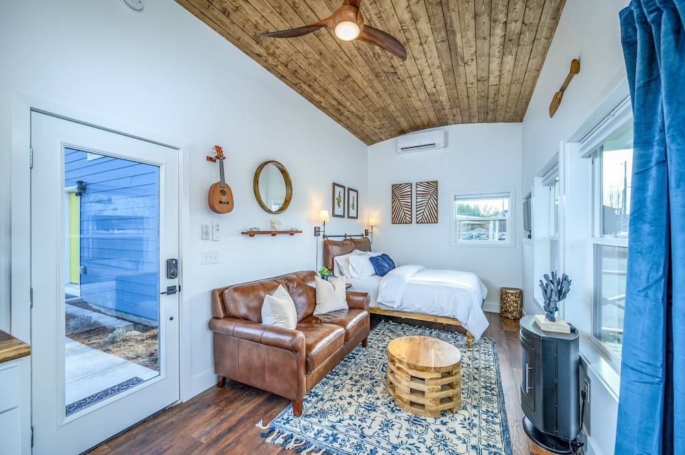 The Boutique Retreat - photo 29