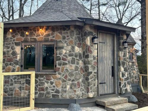 The Hut at the Farm — hotel in Benton
