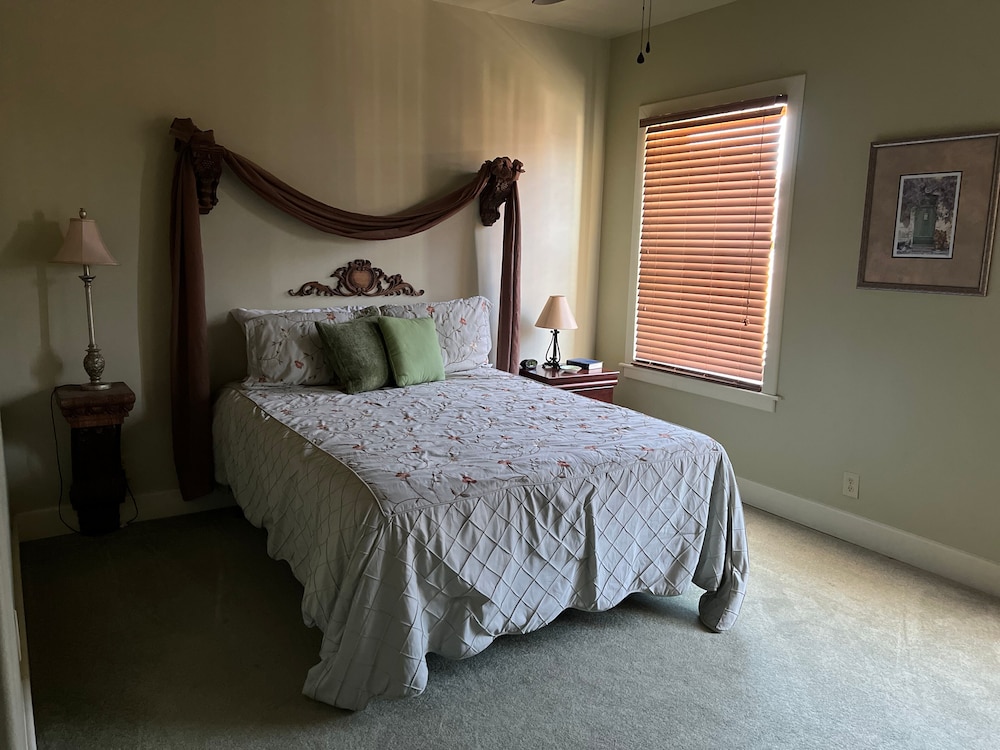 Eagles Nest Inn - photo 6