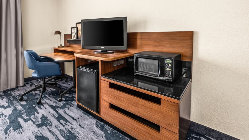 Fairfield Inn & Suites by Marriott San Antonio Market Square - photo 20