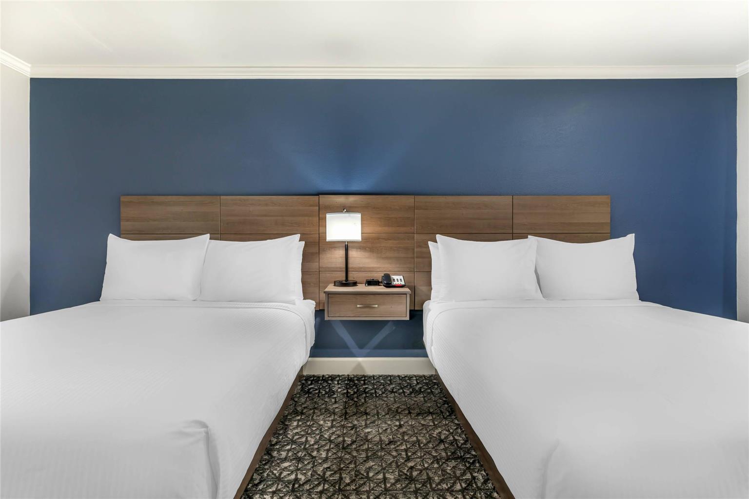 University Park Inn & Suites an Ascend Collection Hotel - photo 16