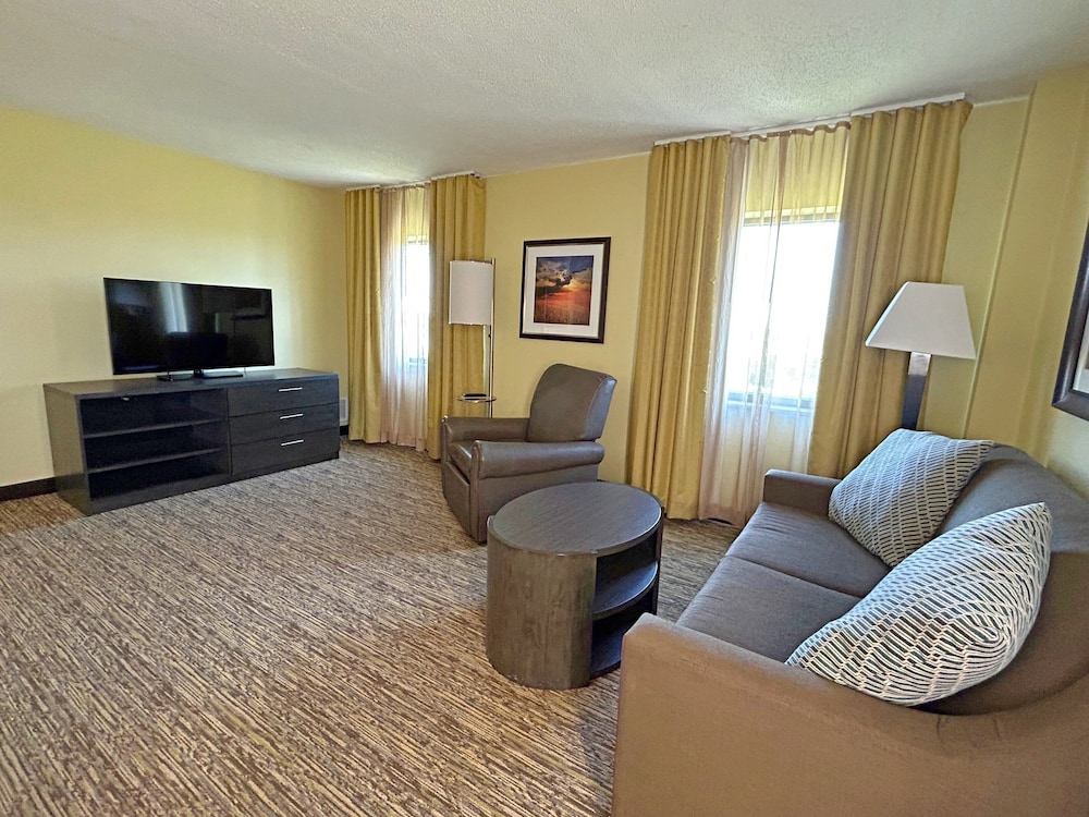 Candlewood Suites Indianapolis Downtown Medical District by IHG - photo 18