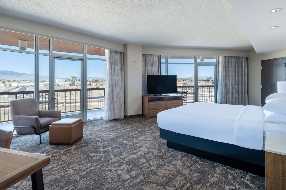 Embassy Suites by Hilton Albuquerque - photo 28