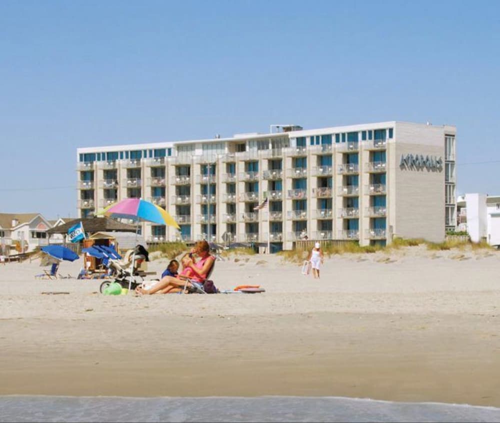 Acropolis Oceanfront Resort - photo 17