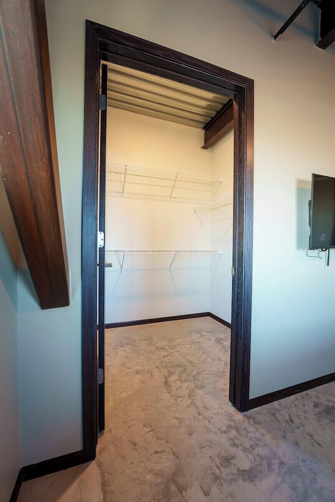 Brewhalla Hotel - photo 58