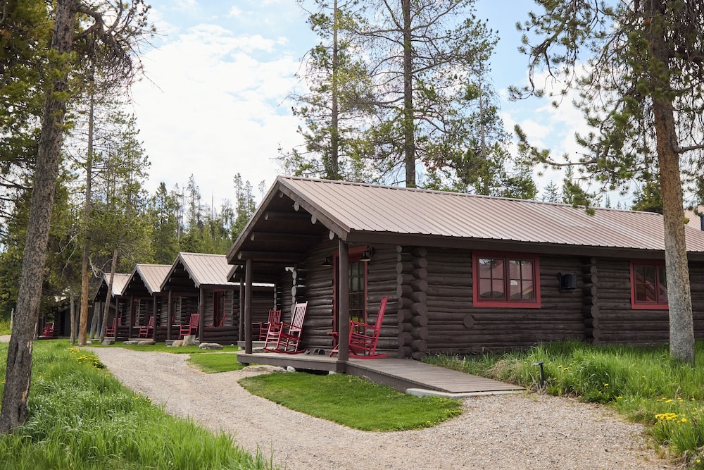 Turpin Meadow Ranch — 4-Star Luxury Hotel in Moran, United States