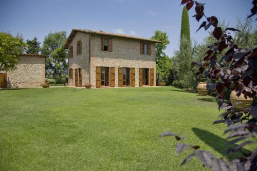 La Fonte by Salogi Villas — 4-Star Luxury Hotel in Palaia, Italy