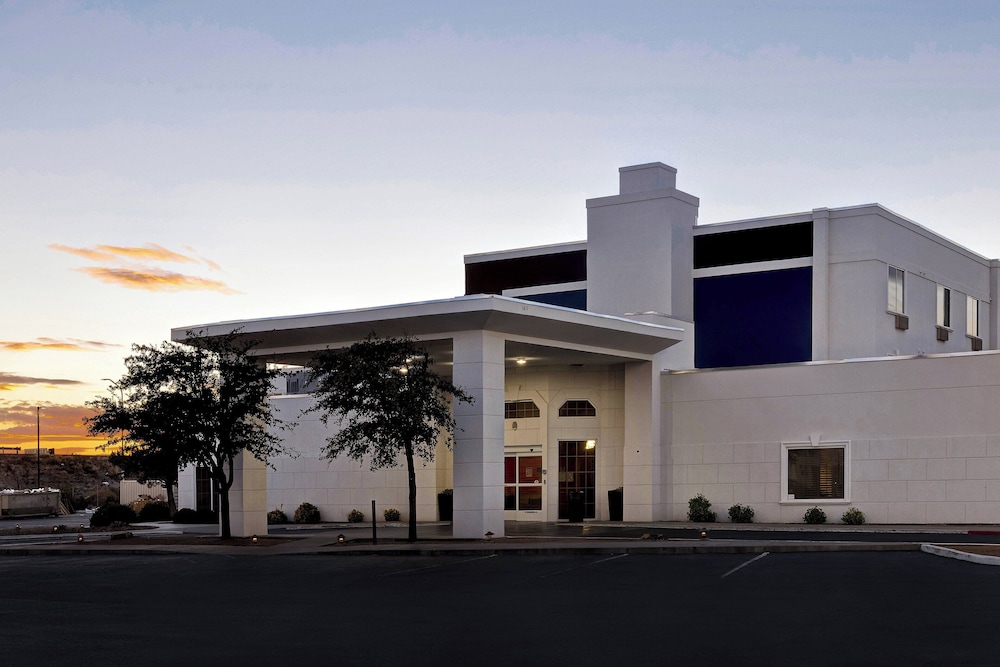 Springhill Suites By Marriott Las Cruces - photo 16