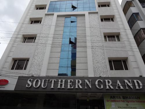 Hotel Southern Grand
