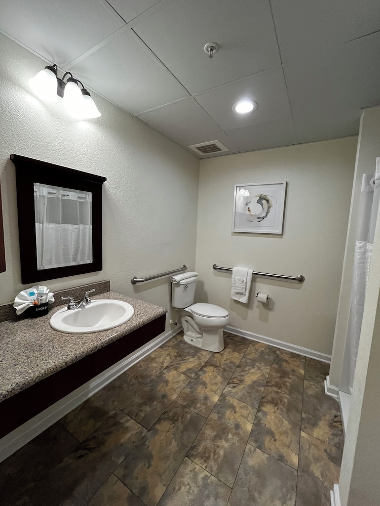 The View Studio Suites and Event Venue - photo 19