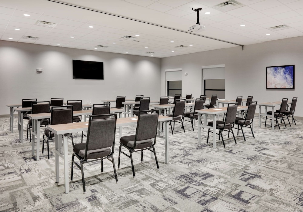 Home2 Suites by Hilton Euless DFW West - photo 38