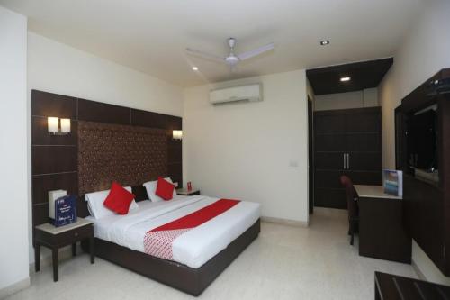 Hotel O Royal King Hotel in Meerut, India