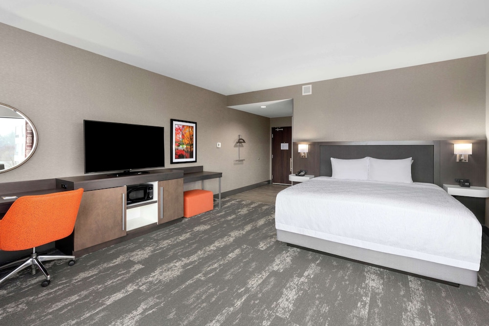 Hampton Inn & Suites Spokane Downtown South - photo 18
