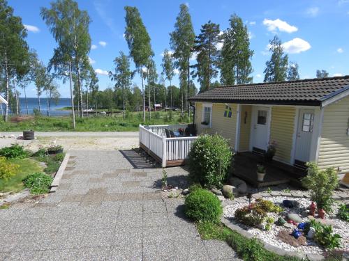 Stuga Havsörnsvägen — hotel in Mellerud