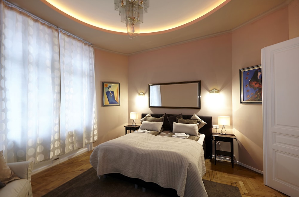 Urban Flats Vienna City Center — 4-Star Luxury Hotel in Vienna, Austria