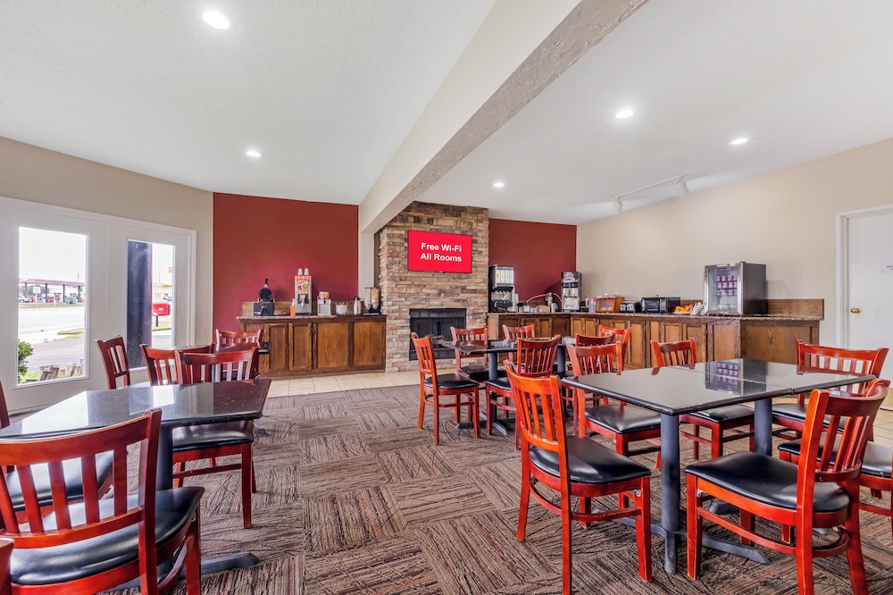 Red Roof Inn Dumas - photo 11