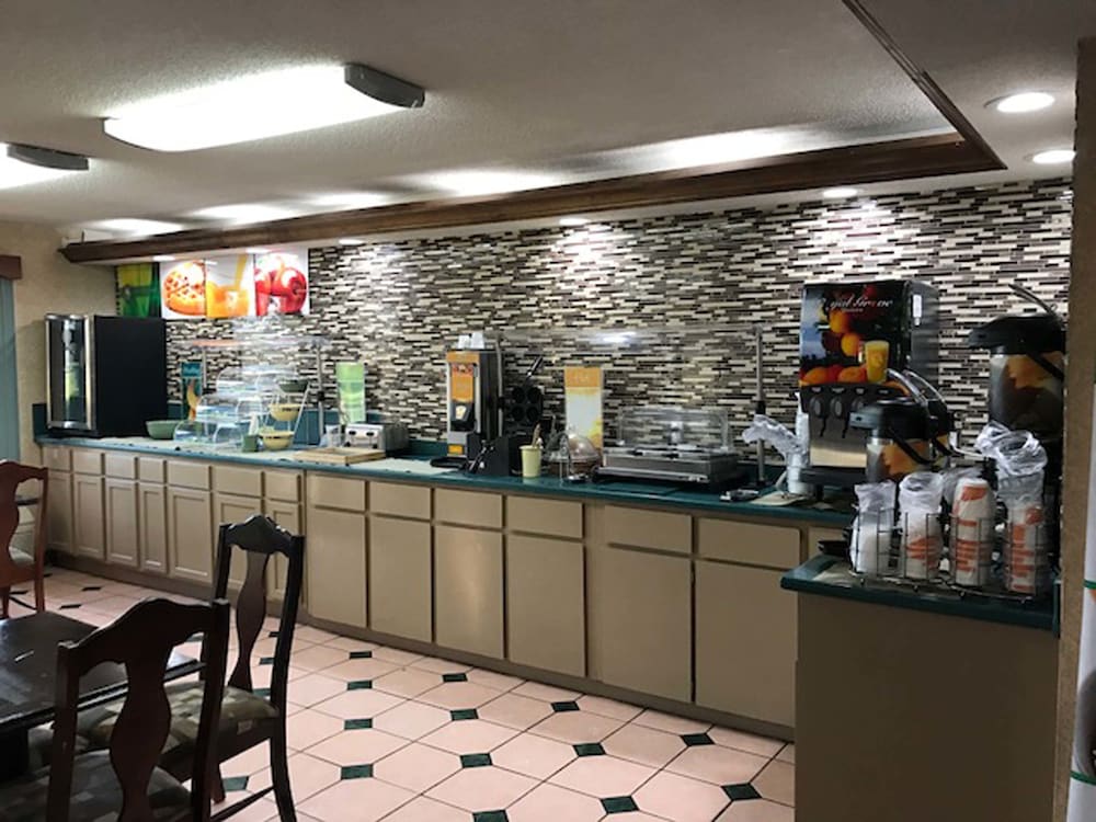 Quality Inn Byron Warner Robins - photo 18