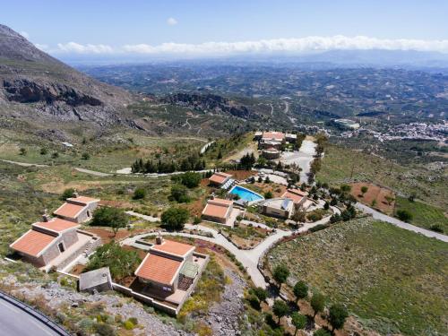 Aetovigla Guesthouse — 4-Star Luxury Hotel in Krouson, Greece