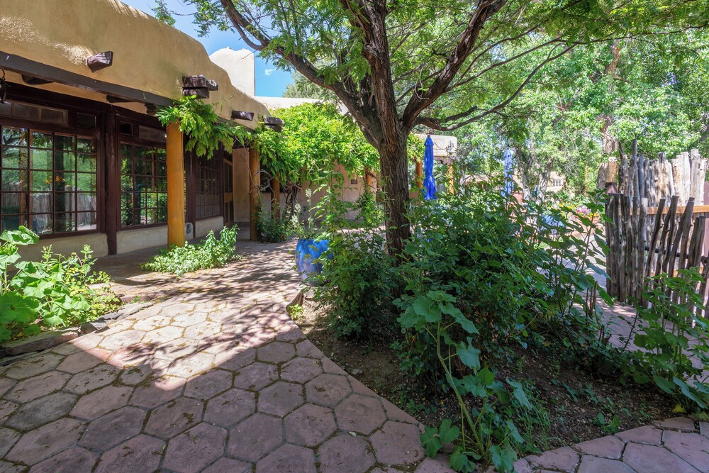 Inn on La Loma Plaza - photo 125