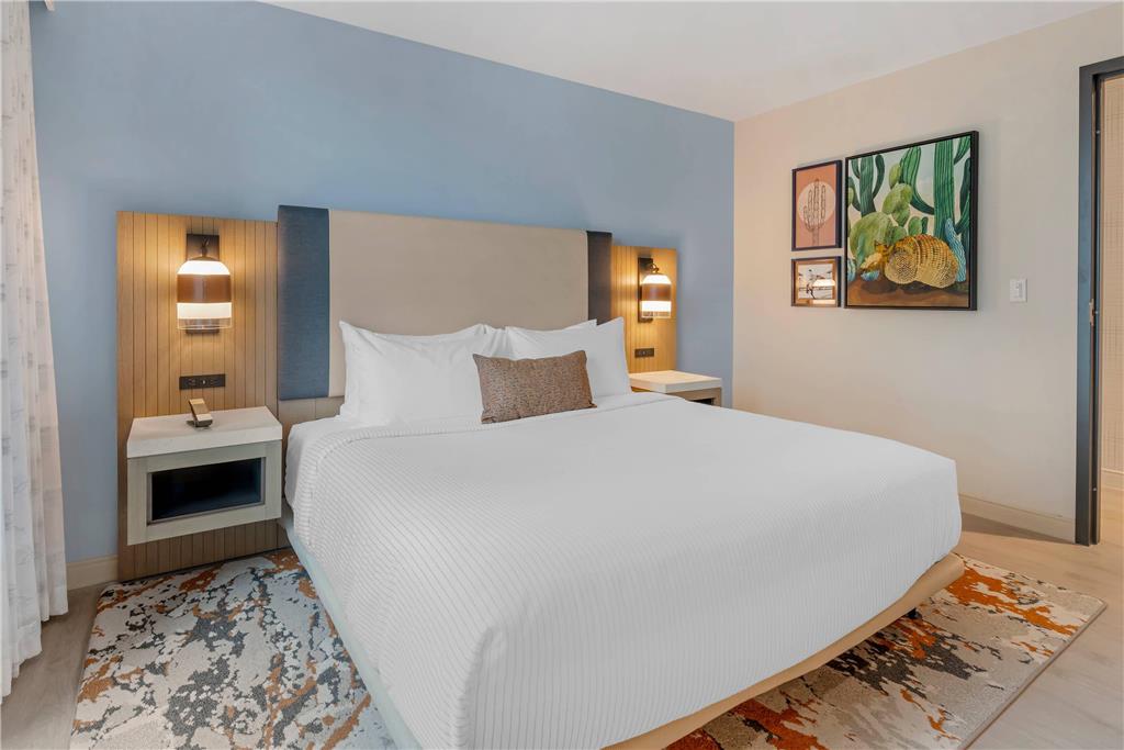 Cambria Hotel Austin Downtown - photo 41