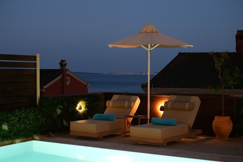 Corfelia Seaview Suites - carbon neutral hotel in Corfu