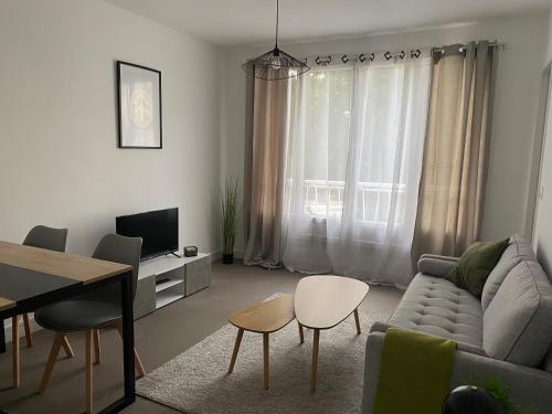Le Nid Douillet a 500m de la Gare — hotel in Evreux