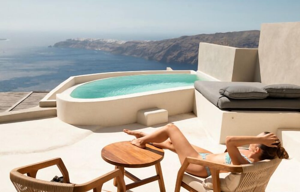 Andronis Concept Wellness Resort — Fira — photo 3