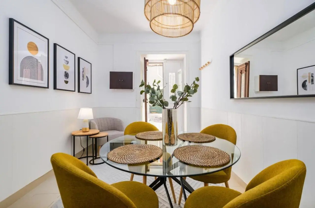 NEW Unique 1 bedroom apartment Santa Catarina 42 — 4-Star Luxury Hotel in Lisbon, Portugal