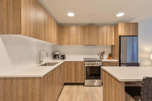 Luxury Apt with Kitchen & Gym — 4-Star Luxury Hotel in Boston, United States