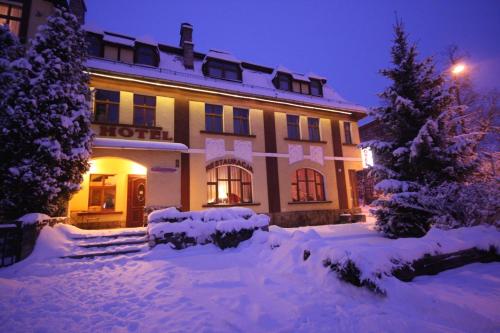 Hotel Karkonosze — hotel in Kamienna Gora