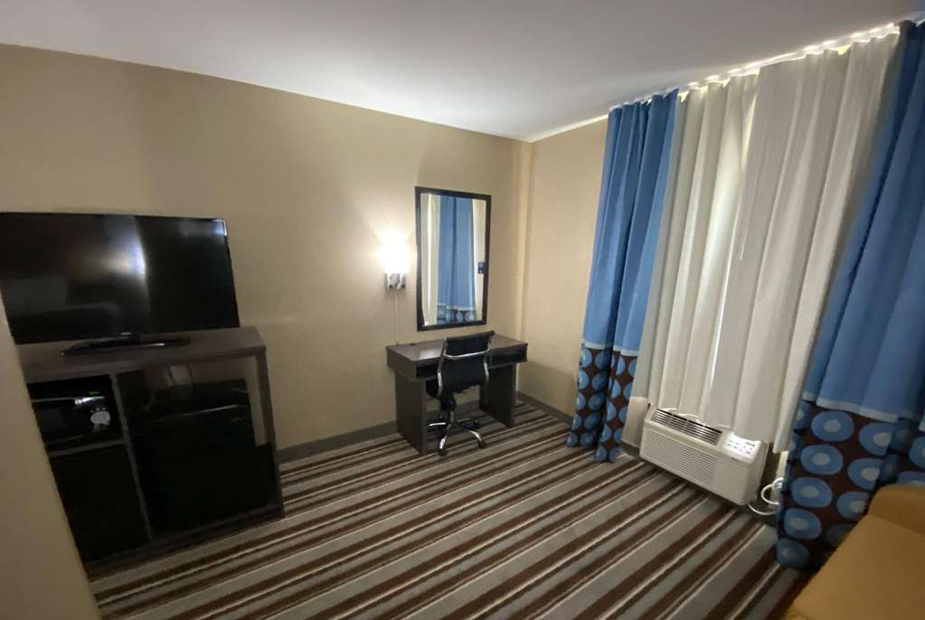 Super 8 by Wyndham Independence KS - photo 23