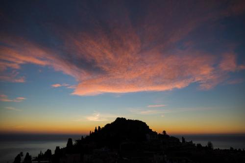 Tauromenion Guest House — 4-Star Luxury Hotel in Taormina, Italy